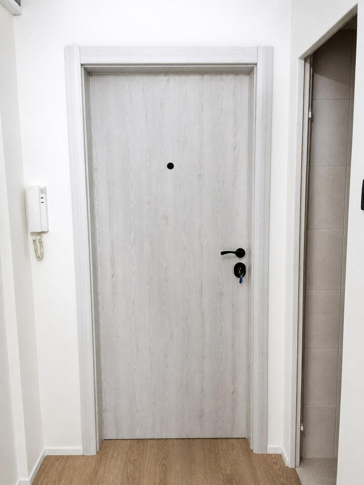 Improved laminate Light improved-laminate exterior door